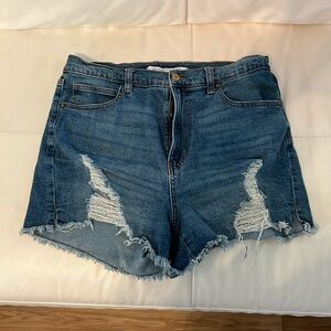 Celebrity Pink distressed, jean shorts size 13